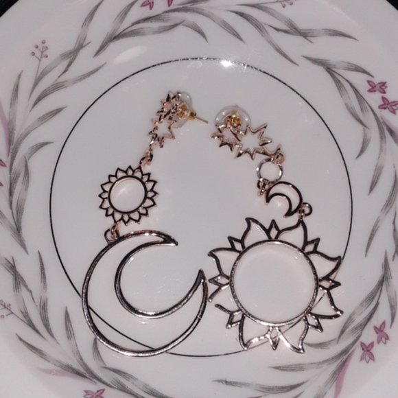Jewelry - NWT Gold Sun, Moon Stars Dangle Pierced Earrings
